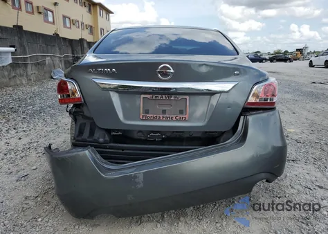 2015 Nissan Altima 2.5 из США, поврежденный, VIN 1N4AL3AP9FN880285